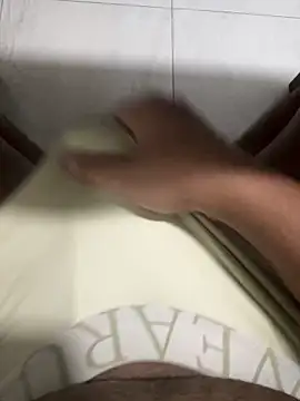 Snapshot of Pepitolim chatting on November 2025 08:08:02 PM Pepitolim online show from November 2025 08:08:02 PM