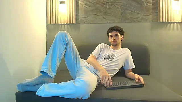 ISRAEL GRAY online show from October 2025 07:14:01 PM