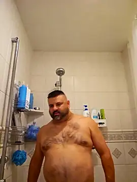 Roddog18 online show from October 2025 04:43:02 AM