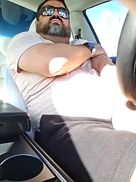 Roddog18 online show from January 2026 06:57:02 PM