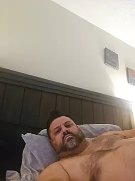 Roddog18 online show from June 2026 12:22:01 PM