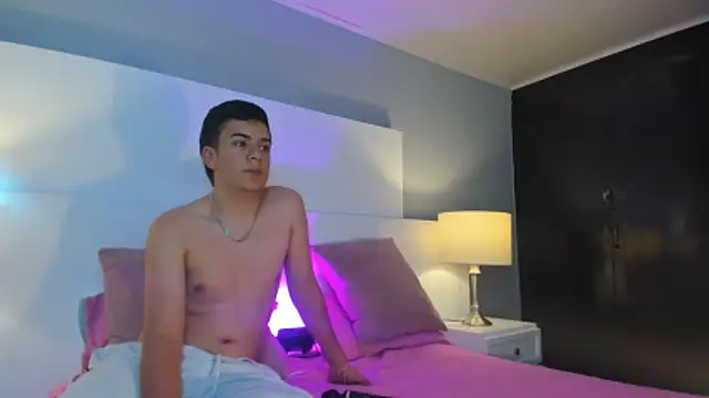 Dylan Katte online show from April 2026 11:32:02 PM