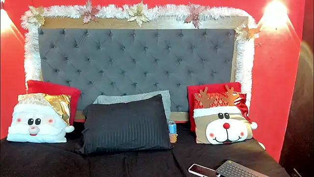 Xiomara Stwart online show from November 2025 07:26:02 PM