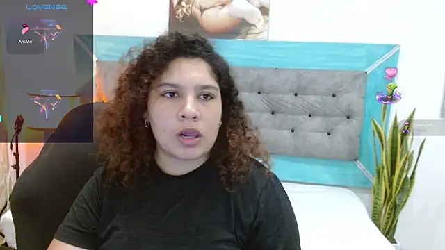 Snapshot of roxx_iie chatting on October 2025 02:42:02 AM roxx iie online show from October 2025 02:42:02 AM