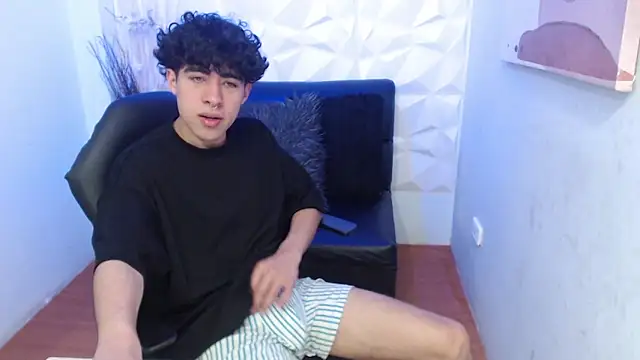 Liil boy online show from October 2025 03:43:02 AM