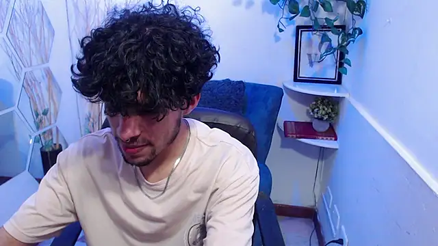 Liil boy online show from November 2025 03:30:01 AM