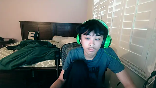 youngasianboy2007 online show from April 2026 01:19:02 AM