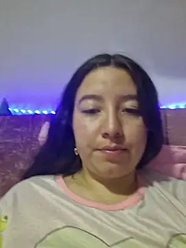 annyaparis online show from December 2025 12:51:01 AM