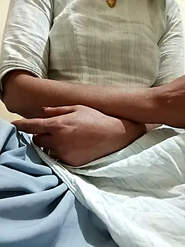 LOVE-VIKA online show from February 2026 11:16:02 PM