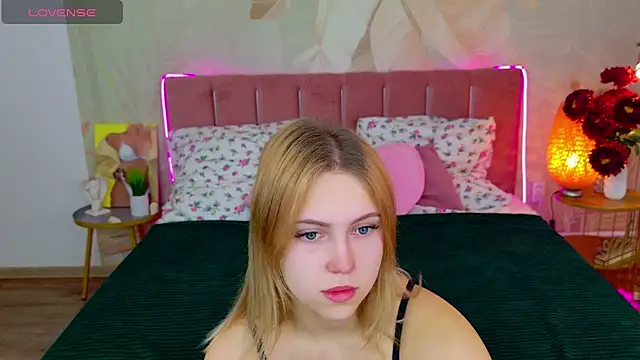 Stellahaart online show from November 2025 07:19:01 AM