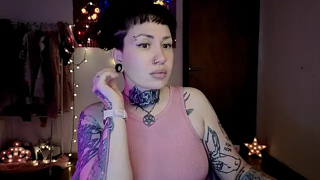 Snapshot of Senorita__Dakota chatting on November 2025 03:26:02 AM Senorita Dakota online show from November 2025 03:26:02 AM