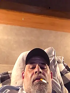 DeeBestEver online show from November 2025 06:56:02 PM