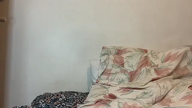 nanaisbackk online show from November 2025 09:43:01 AM