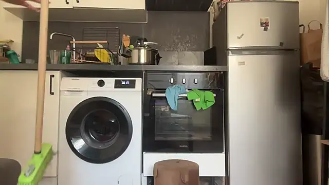 nanaisbackk online show from March 2026 08:20:02 AM