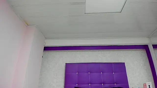 LeaMoreau22 online show from October 2025 11:39:02 AM