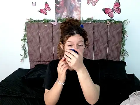 ElaRose723 online show from October 2025 03:58:01 PM