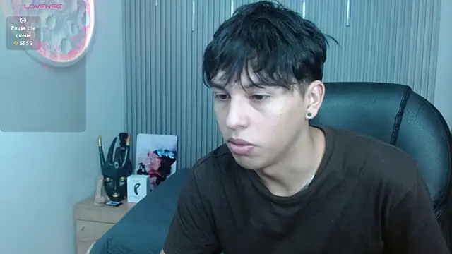 StiwenTwink online show from July 2026 02:05:02 PM