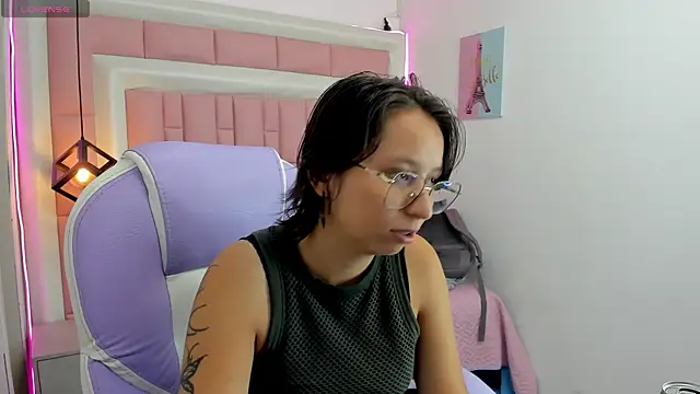 Snapshot of Klaret_Toy chatting on June 2026 06:34:02 PM Klaret Toy online show from June 2026 06:34:02 PM