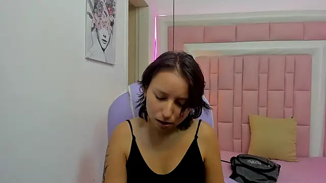 Snapshot of Klaret_Toy chatting on June 2026 07:46:01 PM Klaret Toy online show from June 2026 07:46:01 PM
