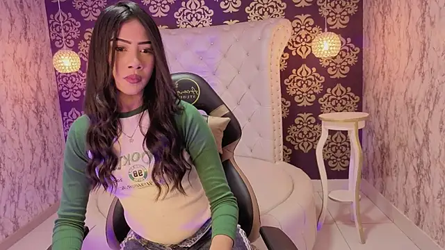Snapshot of Mia_Stonnes chatting on October 2025 12:49:02 PM Mia Stonnes online show from October 2025 12:49:02 PM