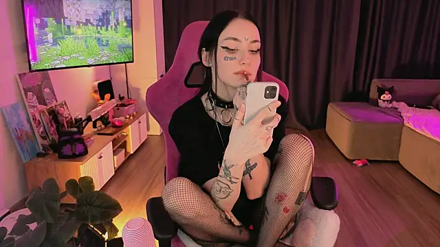 Snapshot of awwkira chatting on October 2025 01:13:01 AM awwkira online show from October 2025 01:13:01 AM