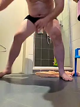 Snapshot of hot-brabo chatting on October 2025 12:04:02 PM hot-brabo online show from October 2025 12:04:02 PM