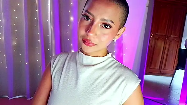 emma web  online show from January 2026 07:11:01 PM