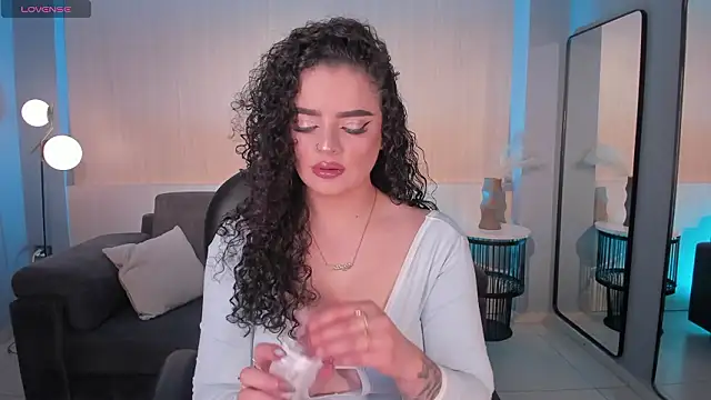 KylieJenkins online show from February 2026 11:21:01 AM