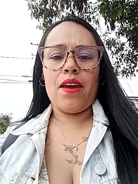 Italia 12 online show from October 2025 04:42:01 PM