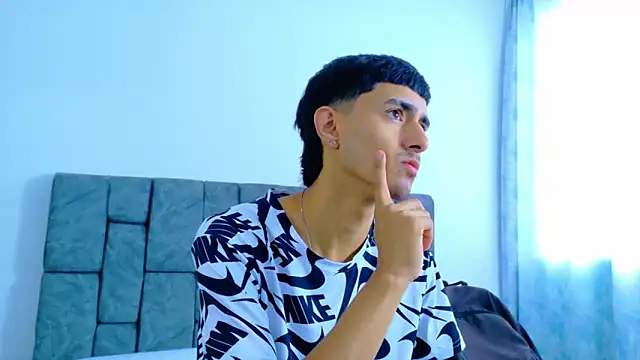 Snapshot of Anthony_carter chatting on October 2025 01:43:02 PM Anthony carter online show from October 2025 01:43:02 PM