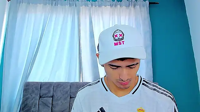 Snapshot of Anthony_carter chatting on December 2025 02:11:01 PM Anthony carter online show from December 2025 02:11:01 PM