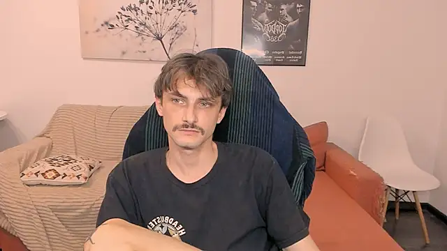 Snapshot of Simon_Reed chatting on October 2025 06:16:01 PM Simon Reed online show from October 2025 06:16:01 PM