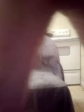 Curious9884 online show from March 2026 07:39:01 PM