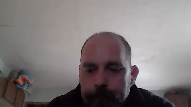 crazyheratic8 online show from March 2026 02:39:02 PM