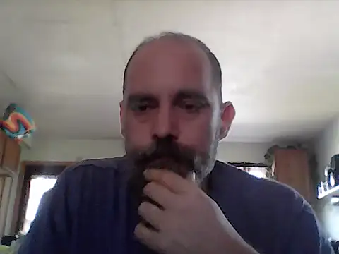 crazyheratic8 online show from April 2026 08:17:01 PM