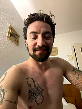 carlosnoveno online show from October 2025 01:28:01 AM