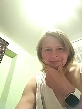 Snapshot of Masha412111 chatting on June 2026 09:25:02 PM Masha412111 online show from June 2026 09:25:02 PM