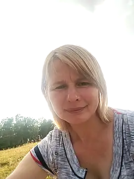 Snapshot of Masha412111 chatting on June 2026 04:22:02 PM Masha412111 online show from June 2026 04:22:02 PM