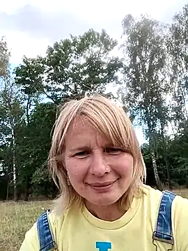 Snapshot of Masha412111 chatting on July 2026 02:02:02 PM Masha412111 online show from July 2026 02:02:02 PM