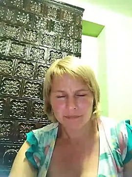 Snapshot of Masha412111 chatting on July 2026 09:25:02 PM Masha412111 online show from July 2026 09:25:02 PM