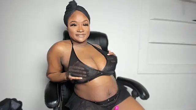 supanovaaa online show from January 2026 04:18:01 AM