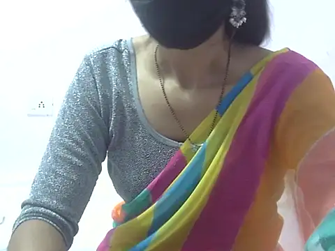 Laila Cute online show from February 2026 02:53:02 AM