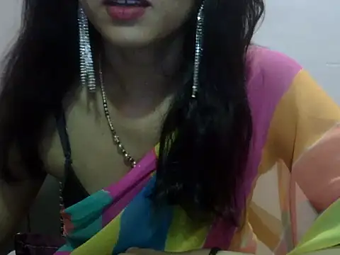 Laila Cute online show from May 2026 04:27:02 PM