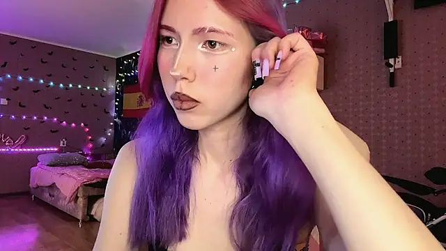 Jerrieberry online show from December 2025 02:13:01 PM