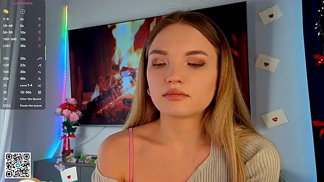 JulieLupo online show from February 2026 06:09:01 AM