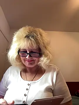 BoloshkaBlonda online show from October 2025 07:36:02 PM