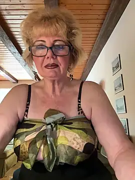 BoloshkaBlonda online show from April 2026 10:25:01 AM