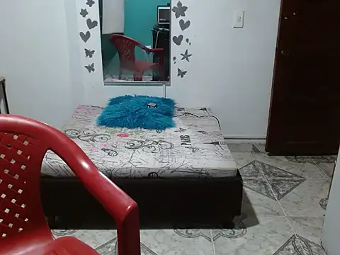 Snapshot of Ebony_luna chatting on November 2025 12:29:02 PM Ebony luna online show from November 2025 12:29:02 PM