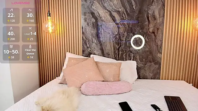 Snapshot of Pocahontas_sun chatting on October 2025 02:17:02 PM Pocahontas sun online show from October 2025 02:17:02 PM