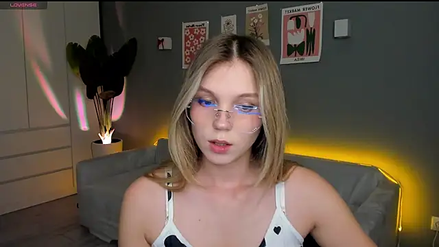 linakorvin online show from October 2025 01:33:02 PM